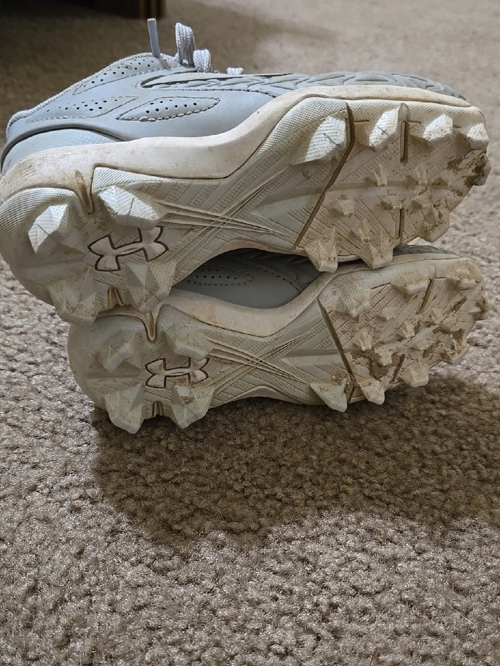 Baseball Cleats - Picture 2 of 5